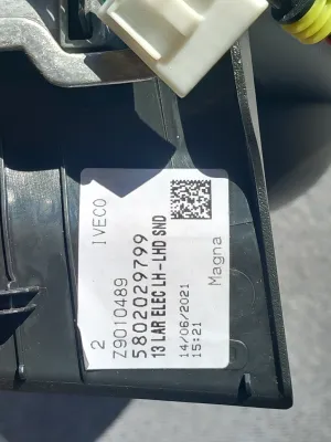 Specchietto retrovisore elettrico SX
